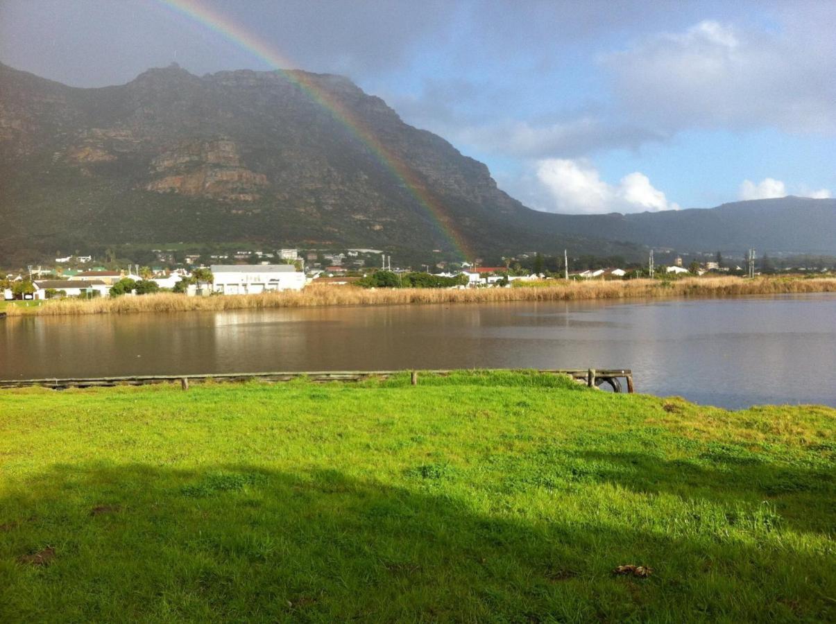 The Speckled Egg, 4 Promenade Rd, Lakeside, Cape Town Exterior photo